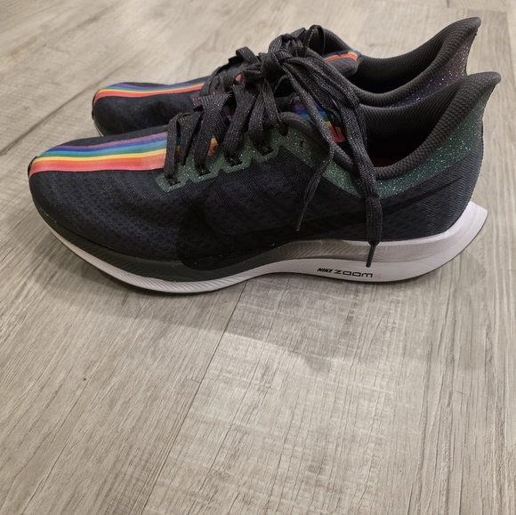 Nike Zoom Pegasus Turbo \'Be True Equality\' Size 9.5 CK1948-001 Nwob main image 4